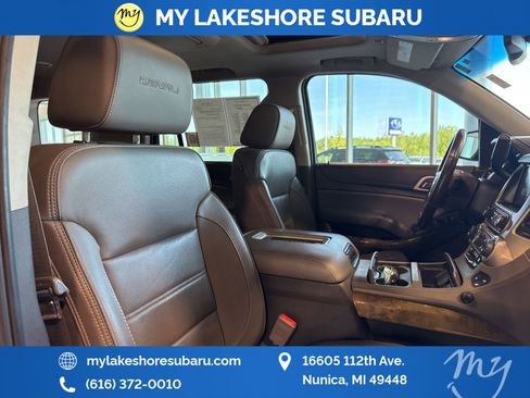 Used 2016 GMC Yukon Denali w/ Open Road Package AWD/4WD image 36