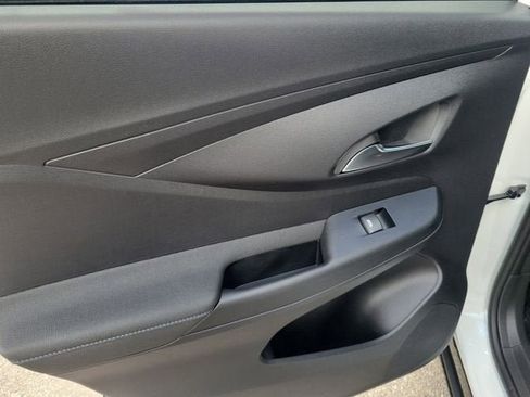 New 2026 Buick Envista Sport Touring w/ Convenience I Package FWD image 9
