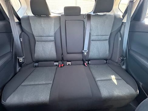 Used 2025 Nissan Rogue SV FWD image 29