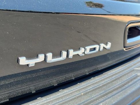 Used 2023 GMC Yukon Denali Ultimate AWD/4WD image 31
