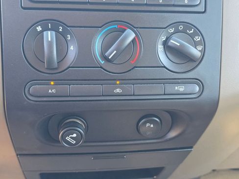 Used 2006 Ford F150 XLT AWD/4WD image 17