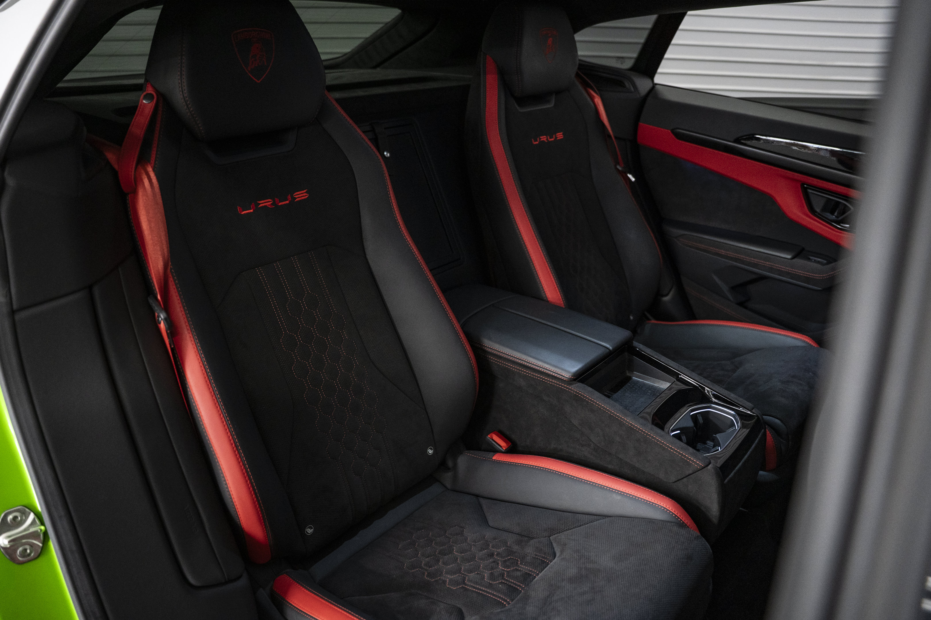 Used 2024 Lamborghini Urus S AWD/4WD image 28