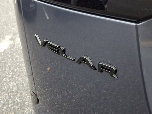 Used 2025 Land Rover Range Rover Velar Dynamic SE image 30