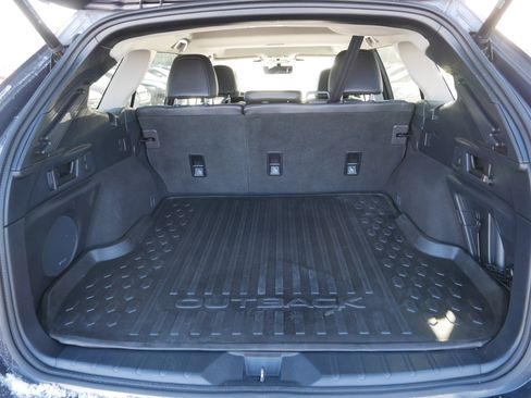 Used 2024 Subaru Outback Limited image 18