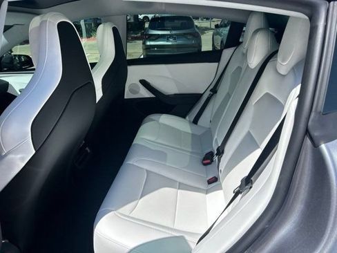 Used 2025 Tesla Model 3 Performance AWD/4WD image 4