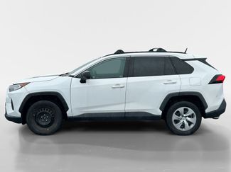 Used 2021 Toyota RAV4 LE FWD video 2