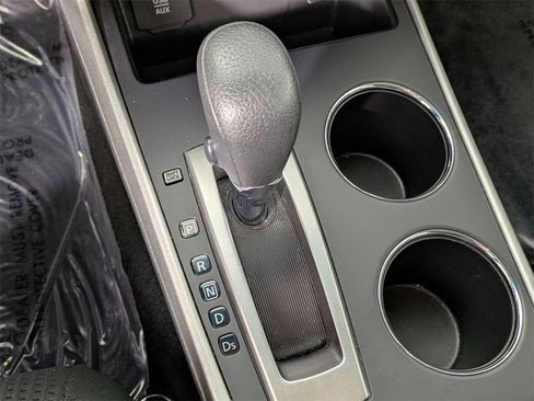 Used 2015 Nissan Altima 2.5 SV w/ Convenience Package image 15