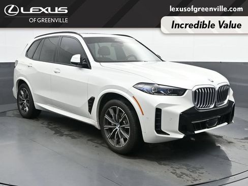 Used 2025 BMW X5 xDrive40i w/ M Sport Package AWD/4WD image 1