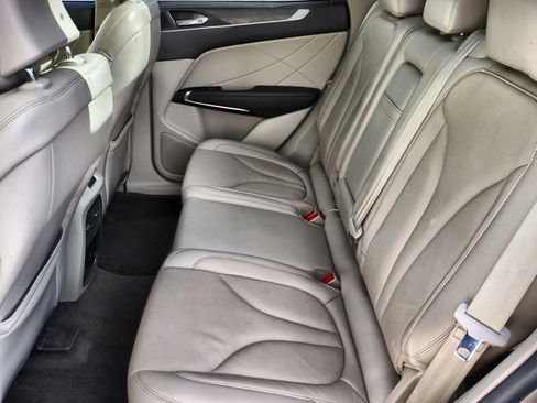 Used 2019 Lincoln MKC Reserve w/ MKC Climate Package image 20