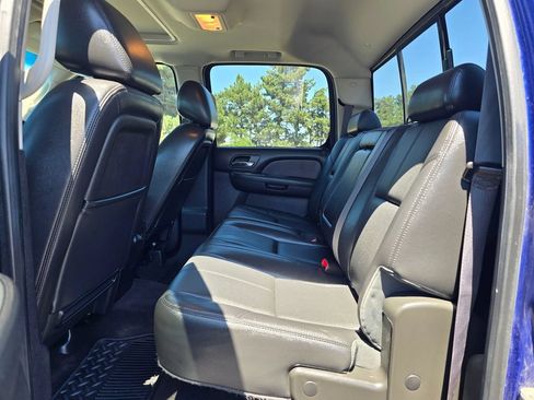 Used 2013 Chevrolet Silverado 3500 LTZ AWD/4WD image 12