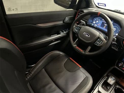Used 2025 Ford Ranger Raptor image 12