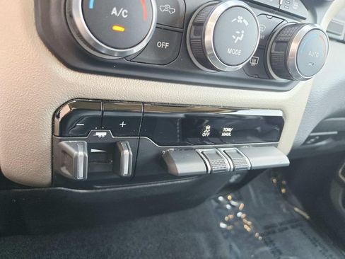 Used 2019 RAM 1500 Laramie w/ Bed Utility Group AWD/4WD image 29