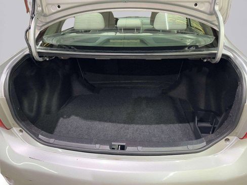 Used 2010 Toyota Corolla LE image 32