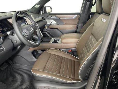 New 2026 GMC Acadia Denali Ultimate w/ LPO, Illumination Package AWD/4WD image 2