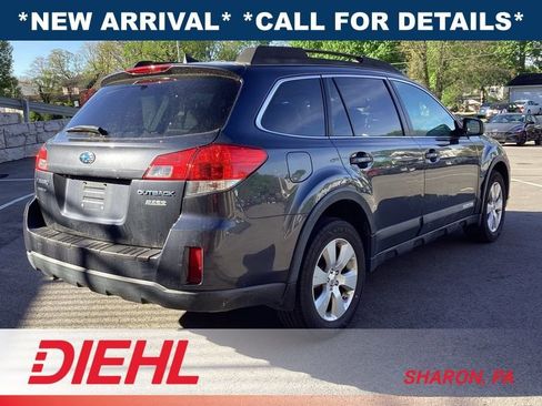 Used 2011 Subaru Outback 2.5i Limited w/ PWR Moonroof Pkg AWD/4WD image 7