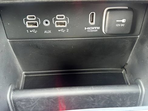 Used 2023 Jeep Grand Cherokee 4WD 4xe image 21