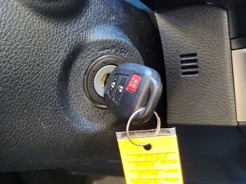 Used 2019 Toyota Tacoma SR5 image 29