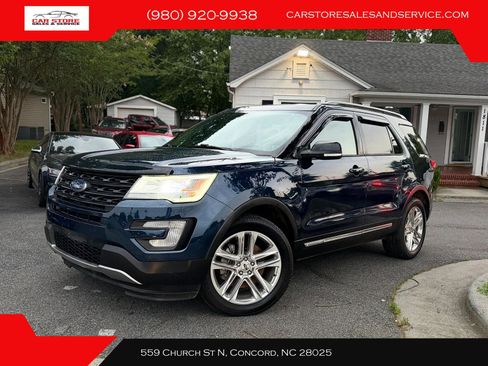 Used 2017 Ford Explorer XLT w/ Equipment Group 202A AWD/4WD image 1