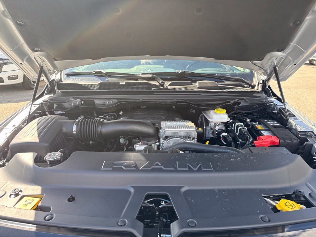 New 2027 RAM 1500 Laramie w/ Night Edition AWD/4WD image 31
