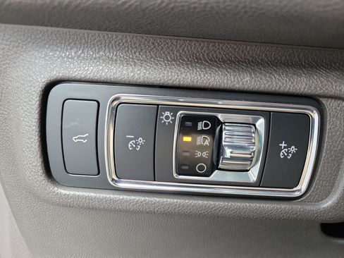Used 2020 Lincoln Corsair FWD image 28