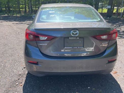 Used 2018 MAZDA MAZDA3 Touring FWD image 7