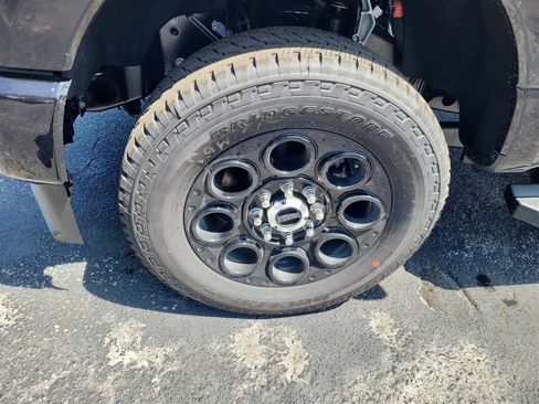 New 2025 Ford F350 Lariat w/ Lariat Ultimate Package image 9