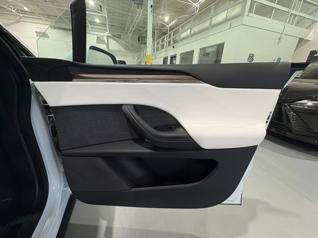 Used 2023 Tesla Model X AWD/4WD image 43
