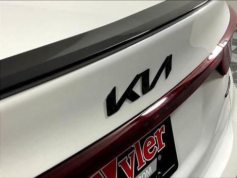 Used 2024 Kia Forte GT-Line w/ GT-Line Premium Package FWD image 23