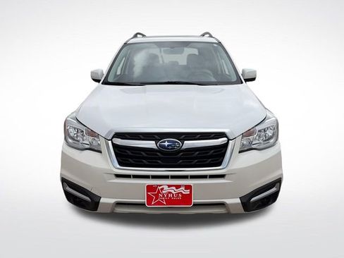 Used 2018 Subaru Forester 2.5i Premium w/ All-Weather Package AWD/4WD image 2