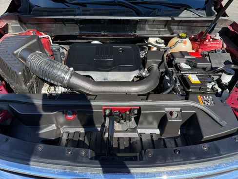 Used 2023 GMC Acadia SLT image 20