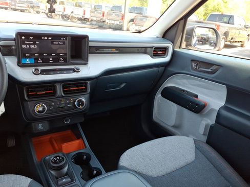 Used 2024 Ford Maverick XLT image 18