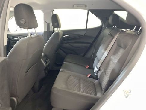 Used 2021 Chevrolet Equinox LT image 28