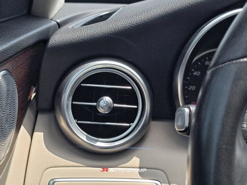 Used 2019 Mercedes-Benz C 300 4MATIC Sedan image 57