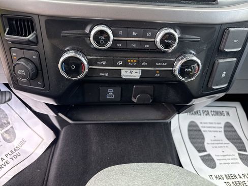 Used 2024 Ford F150 XLT image 23