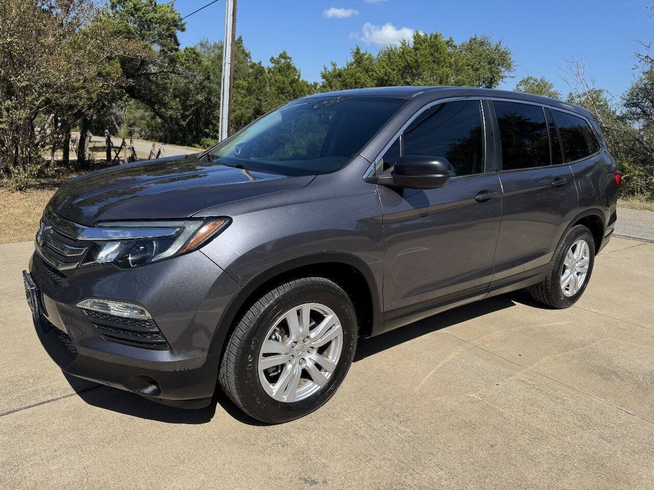 Used 2017 Honda Pilot LX image 6