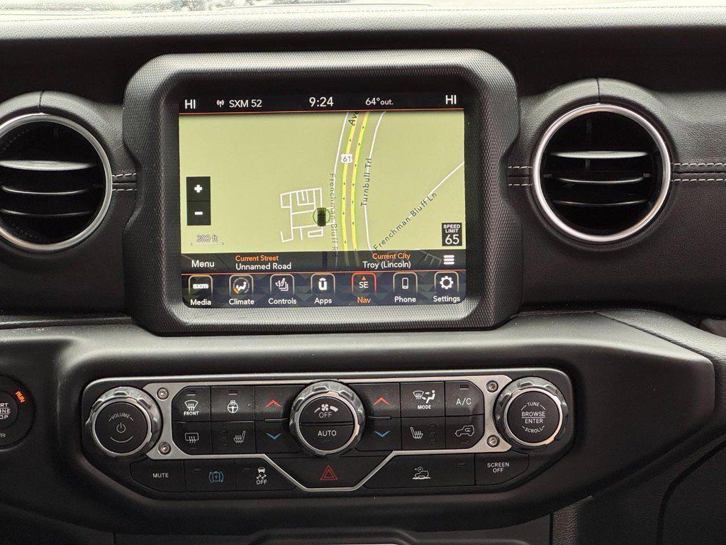 Used 2023 Jeep Wrangler Unlimited Sahara w/ Cold Weather Group AWD/4WD image 16