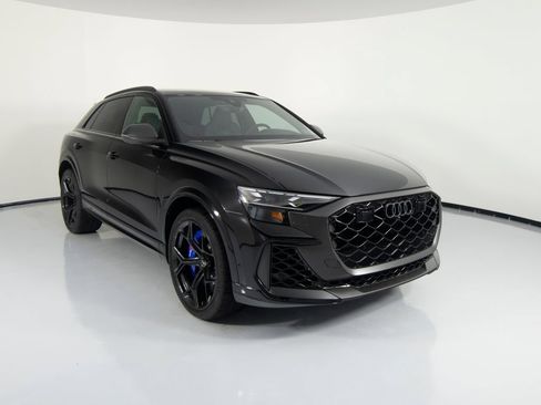 Used 2026 Audi RS Q8 performance AWD/4WD image 7
