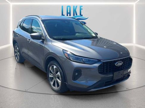 Certified 2024 Ford Escape Platinum AWD/4WD image 1