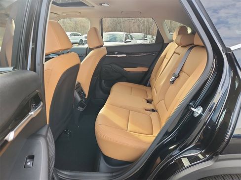 Certified 2024 Kia Seltos EX image 10