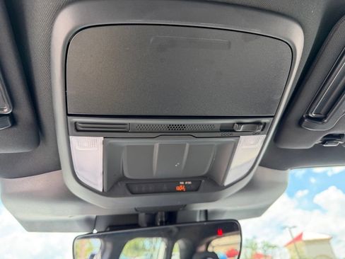 Used 2026 Subaru Forester AWD/4WD image 30