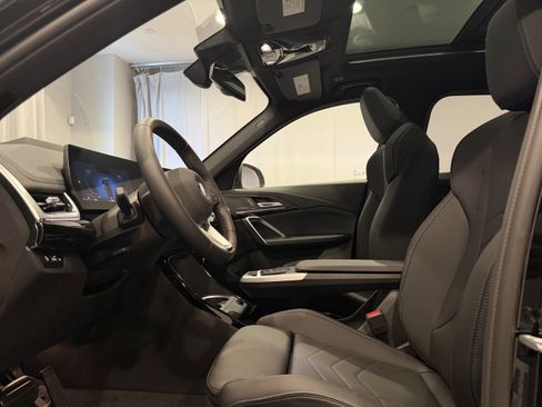 New 2026 BMW X1 xDrive28i w/ Technology Package image 8