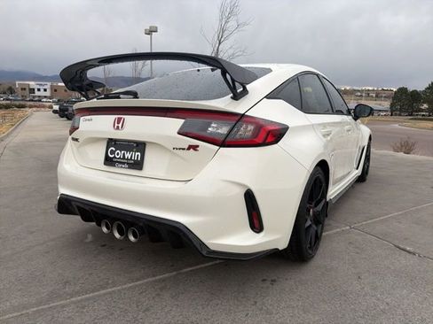 Used 2024 Honda Civic Type R image 8