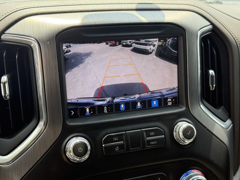 Used 2020 GMC Sierra 1500 Denali w/ Denali Ultimate Package AWD/4WD image 18