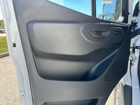 Used 2026 Mercedes-Benz Sprinter 2500 image 12