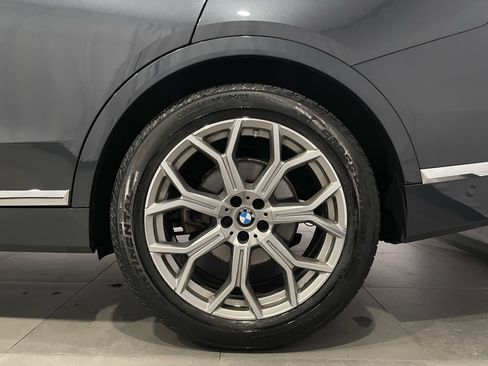 Used 2021 BMW X7 xDrive40i w/ Cold Weather Package AWD/4WD image 8