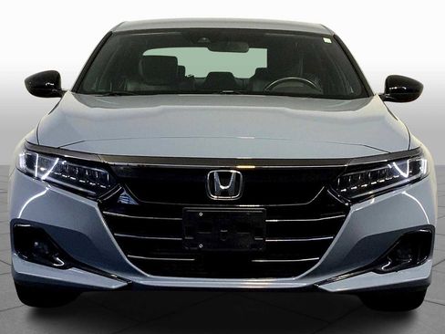 Used 2022 Honda Accord Sport image 3