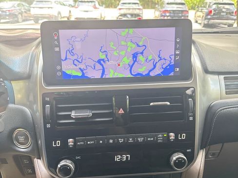 Used 2022 Lexus GX 460 Premium w/ Accessory Package AWD/4WD image 21