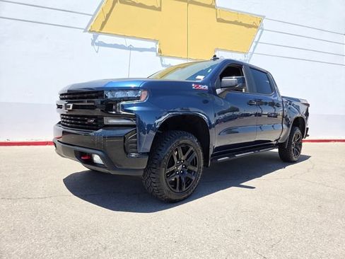 Certified 2022 Chevrolet Silverado 1500 LT Trail Boss AWD/4WD image 2