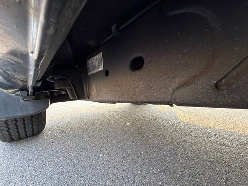 Used 2005 Nissan Frontier SE w/ (P01) Power Pkg image 40