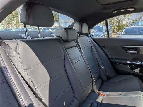 Used 2024 Mercedes-Benz C 300 4MATIC Sedan image 35